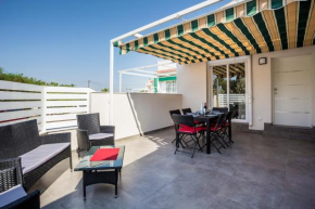 Chalet tout confort ideal famille enfants tennis piscine plage